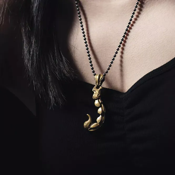 Main Image Scorpion Tail Pendant