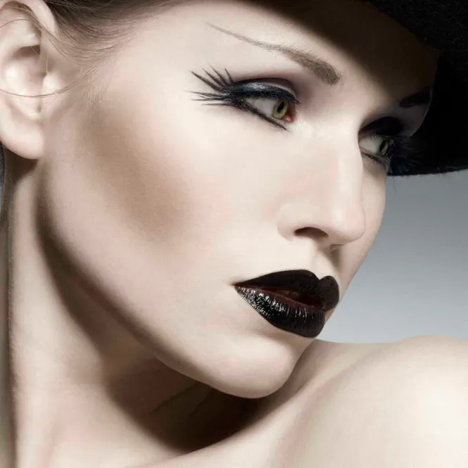 Main Image Raven Lipstick